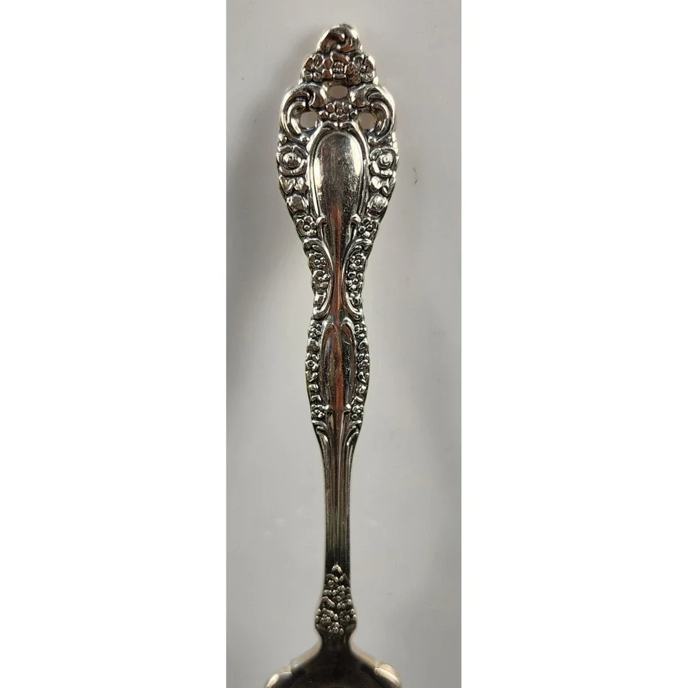 Vintage 1881 Rogers Oneida  Scalloped Sugar Spoon Silverplated Spoon